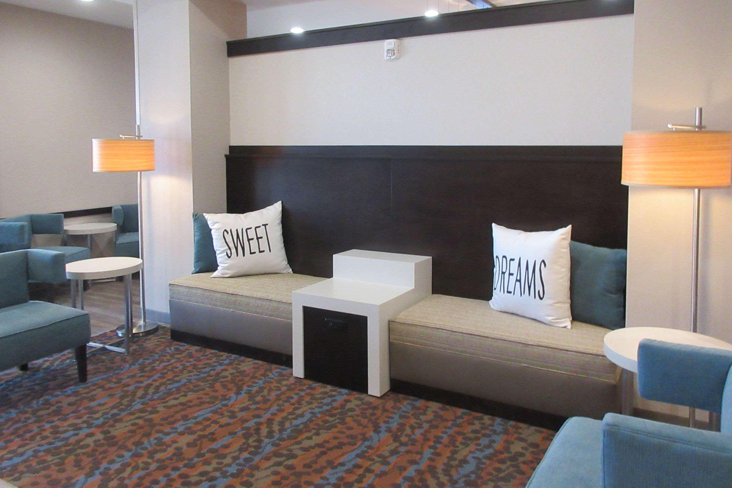 Sleep Inn & Suites Oregon - Madison Екстер'єр фото